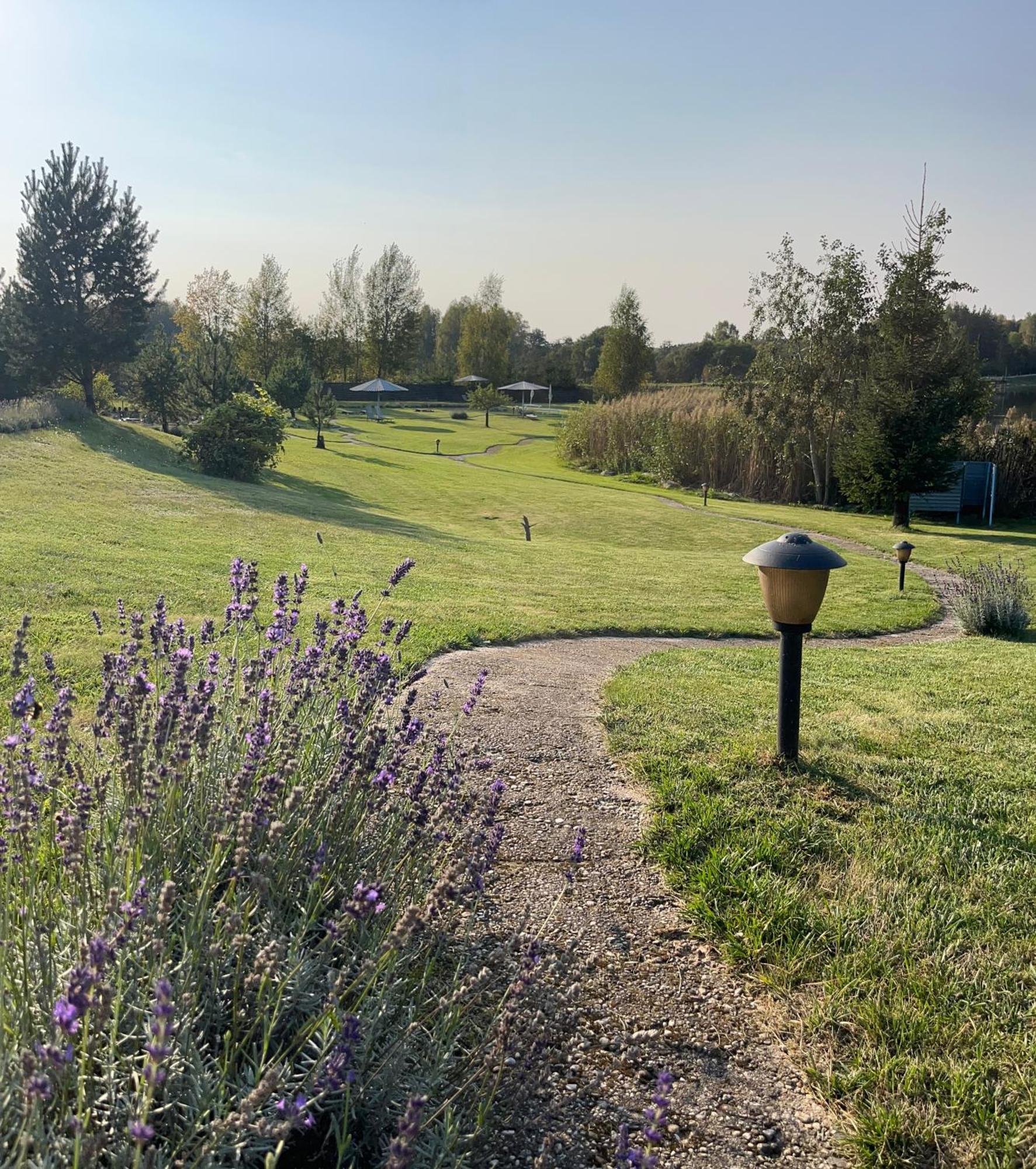 Lavender Village Kiemeliai Eksteriør billede